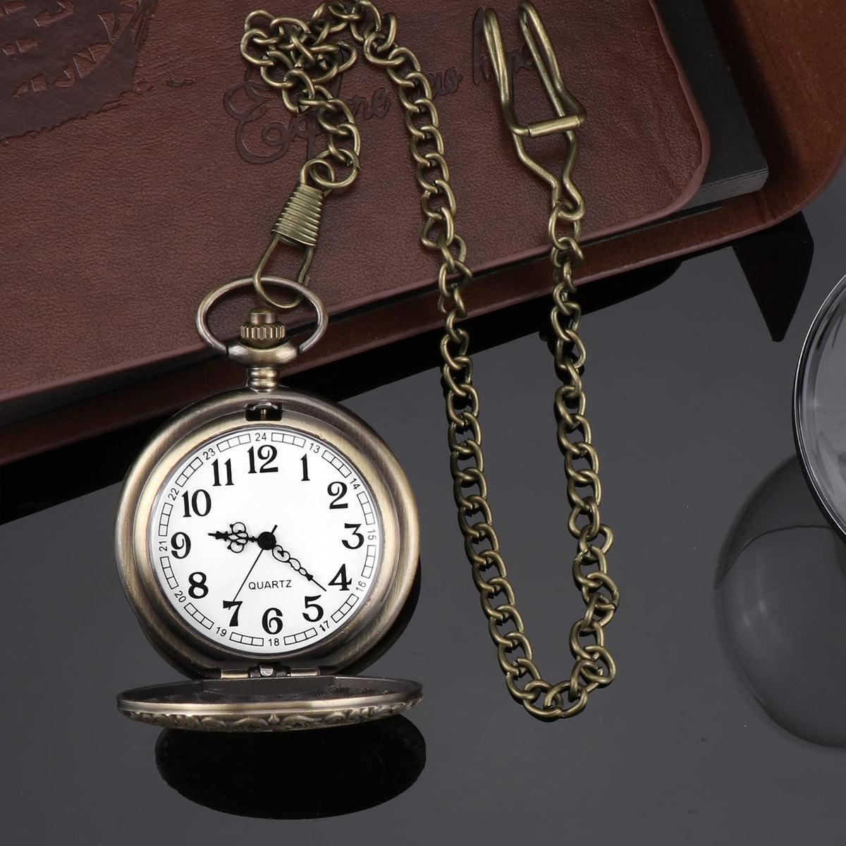 Men's Vintage Pocket Watch with Engraved Details and Quartz Movement – Classic Chain Watch for Elegant and Formal Outfits