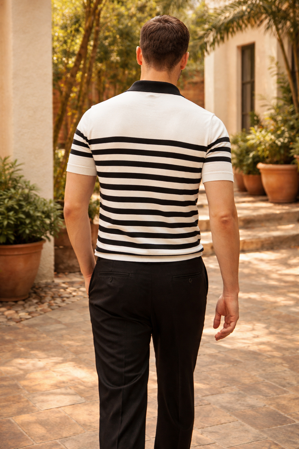 Herrestrikket Poloshirt Med Stribet Design Og Afslappet Pasform