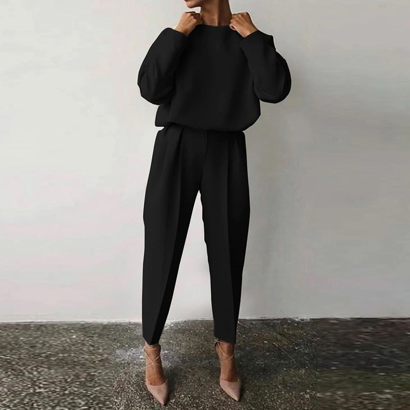 Dámský elegantní dvoudílný kostým s blejzrem a kalhotami – univerzální outfit do kanceláře, na každý den, volný čas i ve stylu smart casual