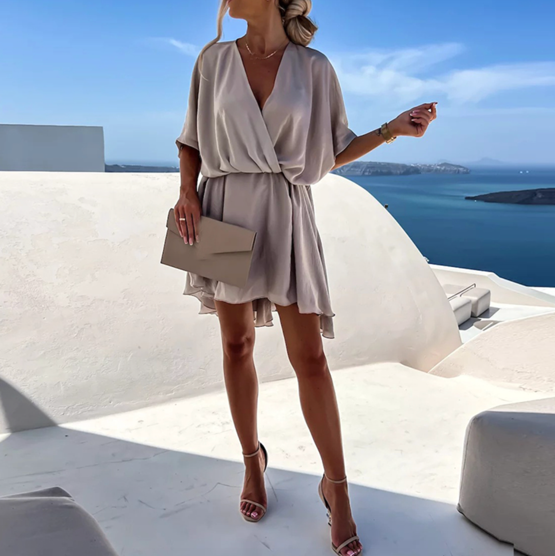 Women's draped V-neck mini dress – An elegant and flared design for summer, parties, vacations, and special occasions