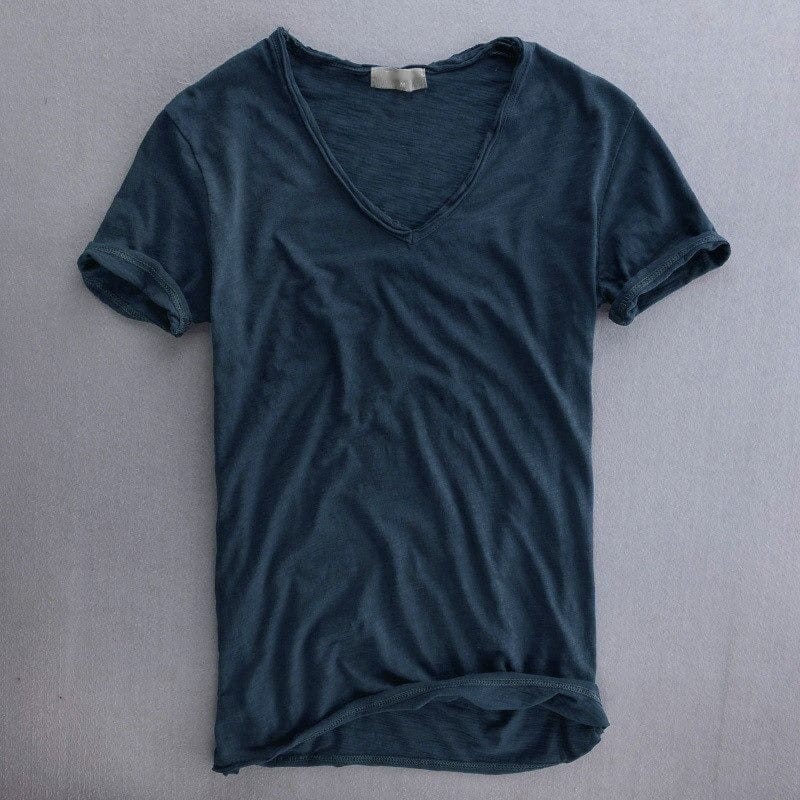 Herre Slim Fit T-shirt med V-hals – Let afslappet sommertop til hverdagsbrug