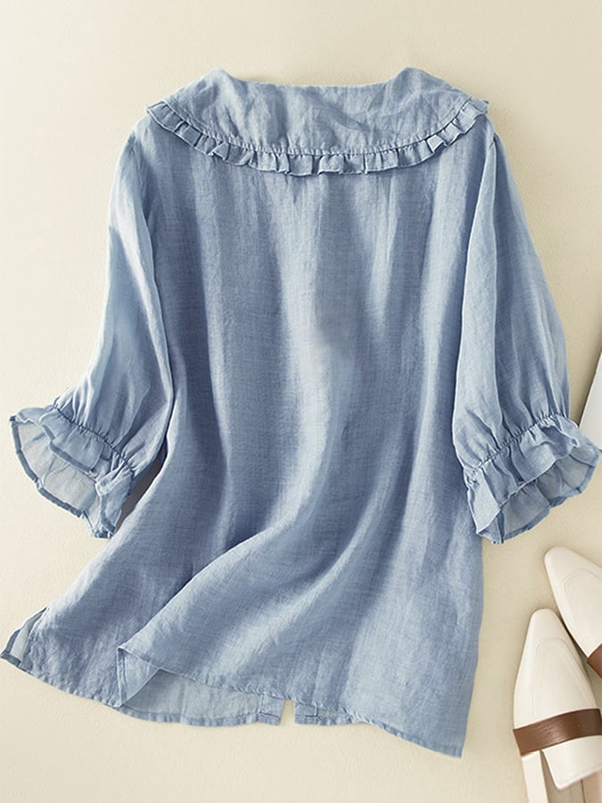 Women's Blouse with a Ruffled Collar – Casual Top with a Front Button Closure and Three-Quarter Sleeves