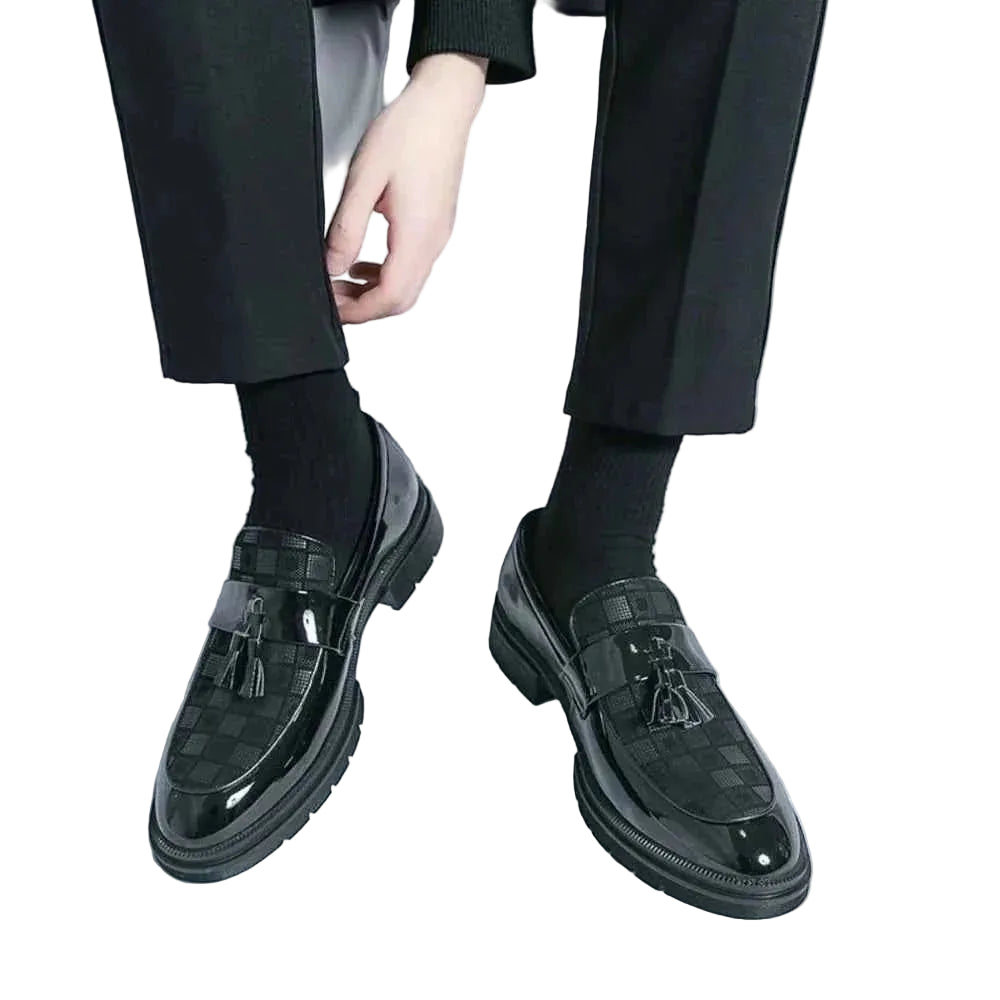Herre Ternede Loafers Med Kvaster – Blankpolerede Slip-on Sko Med Kraftig Mønstret Sål Til Smart Casual Stil Og Elegante Hverdagslooks