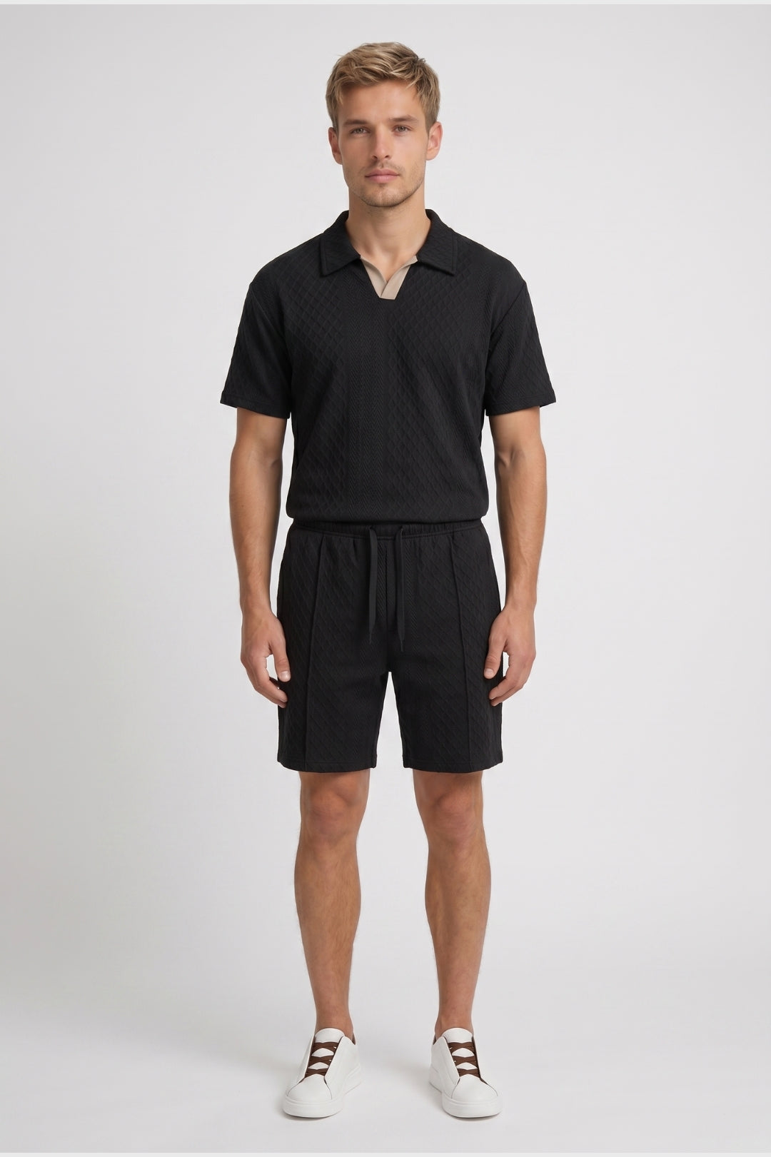 Herre Tekstureret Polosæt Med Resortshorts Med Snøre