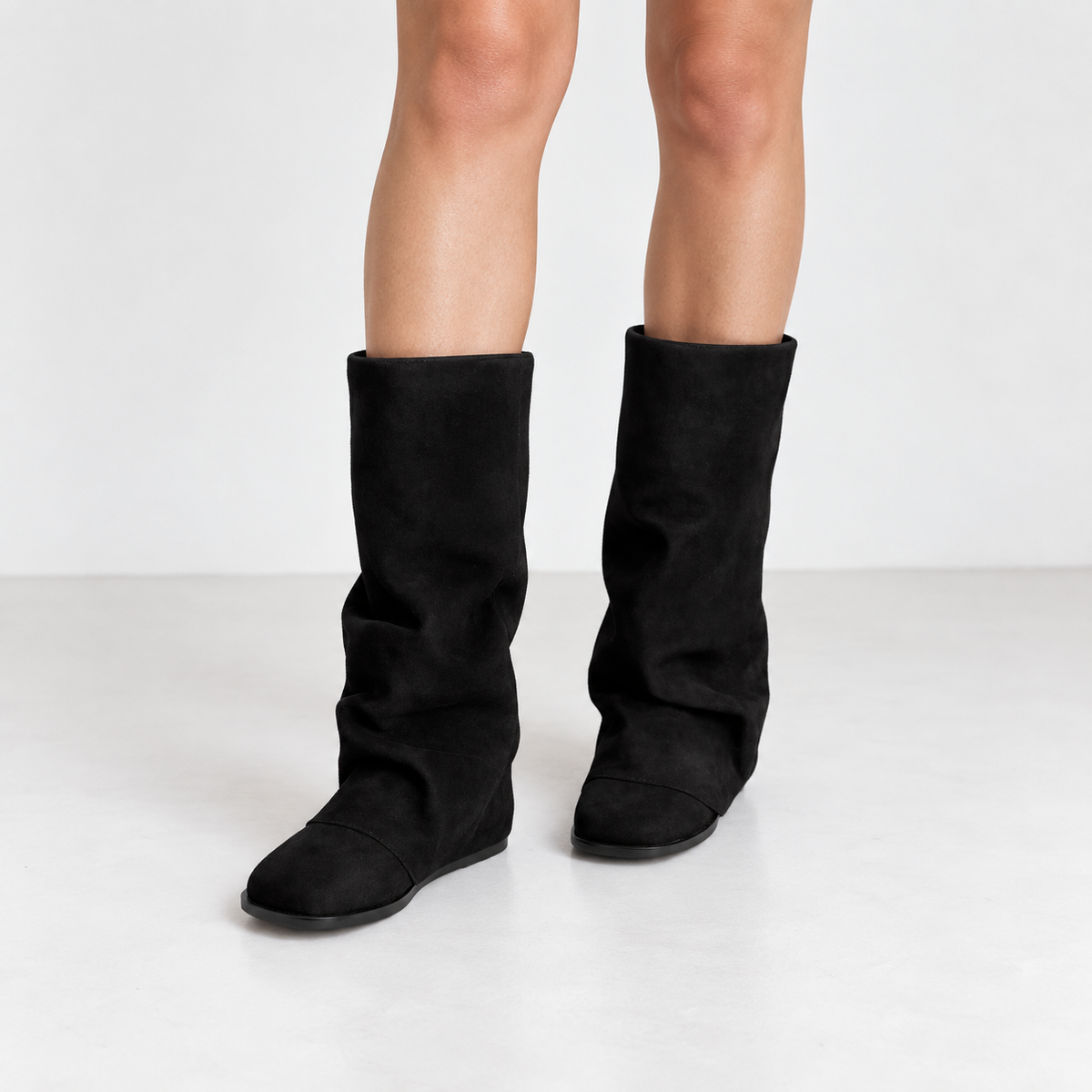 Dame Mid-calf Støvler I Okselæder Med Afslappet Skaft Og Lav Hæl – Pull-on Støvler Til Efterår Og Vinter