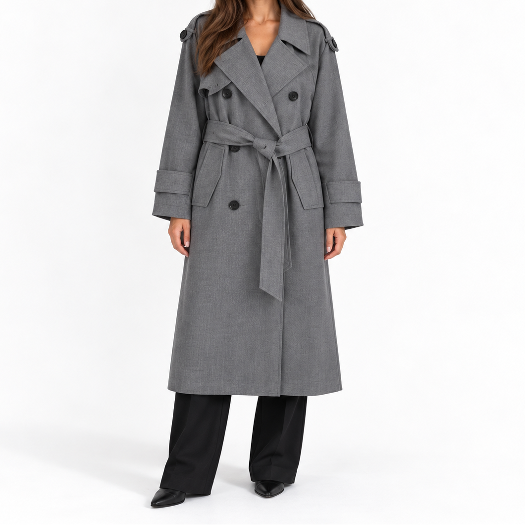 Trench lung de damă, cu închidere la două rânduri de nasturi, rever lat și cordon în talie – palton elegant, cambrat, pentru birou și ținute elegante de toamnă