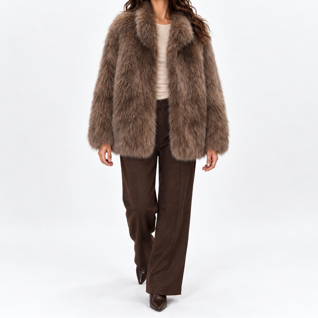 Women's Short Soft Faux Fur Coat with High Collar – Elegant Winter Outerwear for Cold Days and Stylish Evening Events