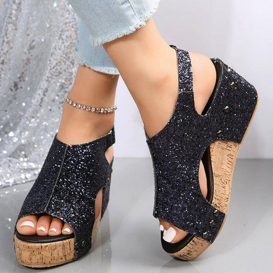 Sandale wedge strălucitoare de damă, cu vârf deschis și decupaje - pantofi eleganți cu platformă și baretă slingback, pentru petreceri de vară și ocazii festive
