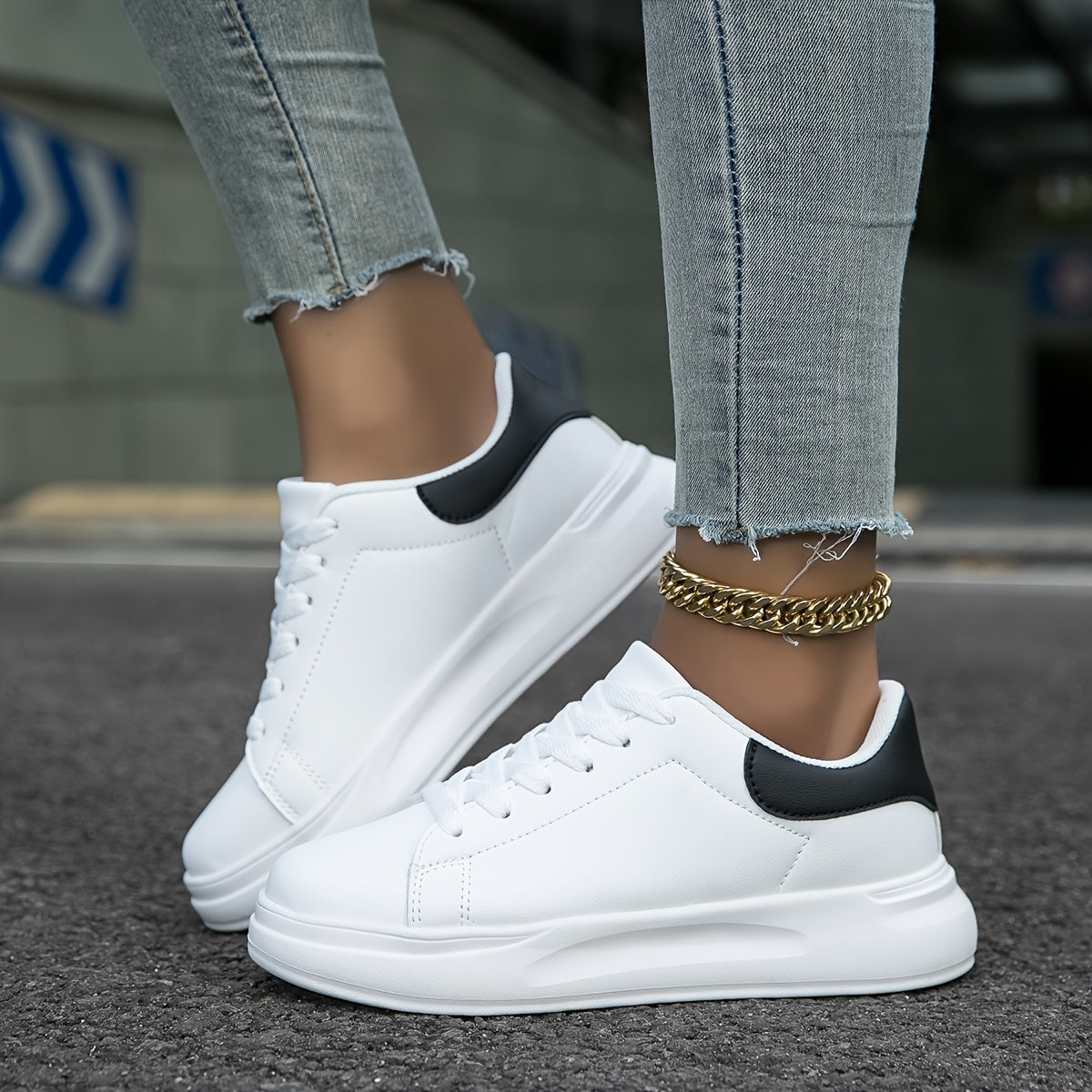 Dame Platform-sneakers I Kunstlæder Med Snørebånd – Lave Fritidssko Med Polstret Sål Til Hverdagsbrug Og Moderne Streetwear