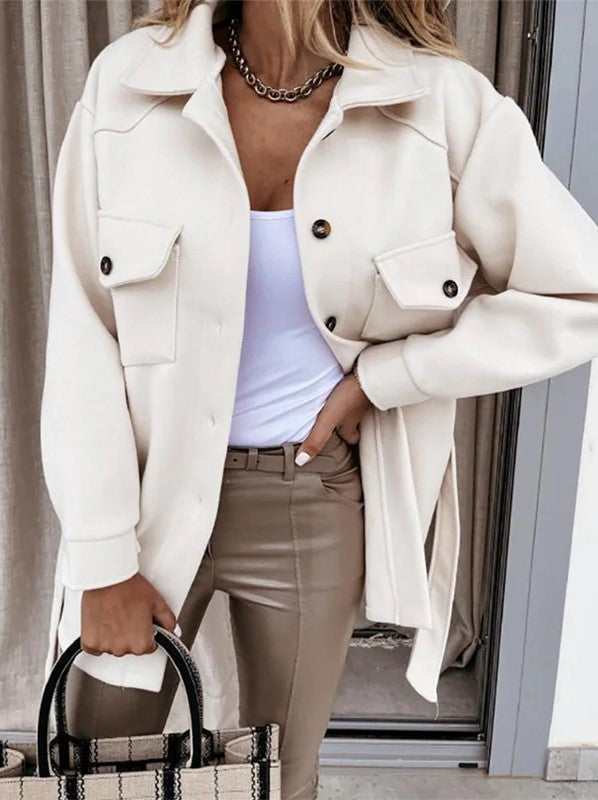 Sobrecamisa ligera para mujer con cierre de botones y bolsillos utilitarios – Chaqueta corta e informal para primavera, verano y uso diario