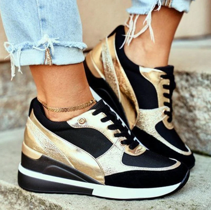 Dame Sneakers Med Skjult Kilehæl Og Mesh – Snøresko Med Metalliske Detaljer Til Smart Casual-stil Og Hverdagsbrug I Byen
