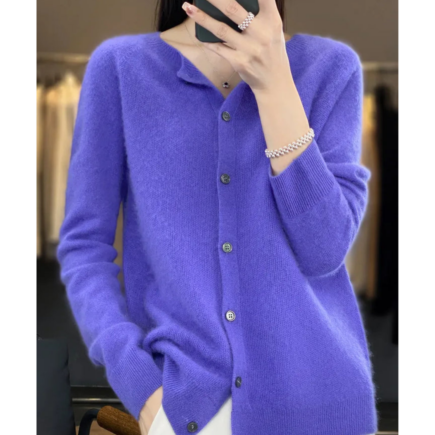 Cardigan de damă din lână merinos și cașmir – tricot elegant cu guler rotund pentru iarnă, birou, purtare zilnică și ocazii festive
