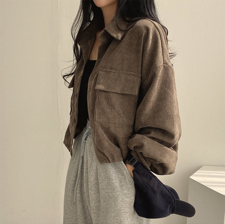Dámský ležérní manšestrový shacket se zapínáním na knoflíky - casual overshirt na podzim, zimu, každodenní nošení a volný čas