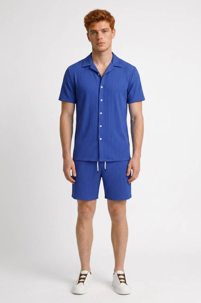 Herre Outfitsæt Med Ribbet Skjorte Shorts Og Matchende Design