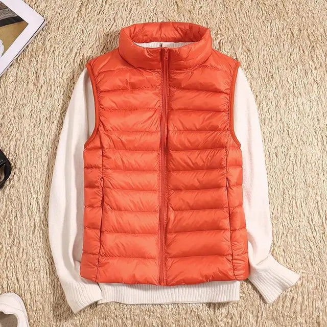 Women's Light Quilted Vest with a High Neck and Quilted Design – Practical Sleeveless Outerwear for Fall and Casual Layering