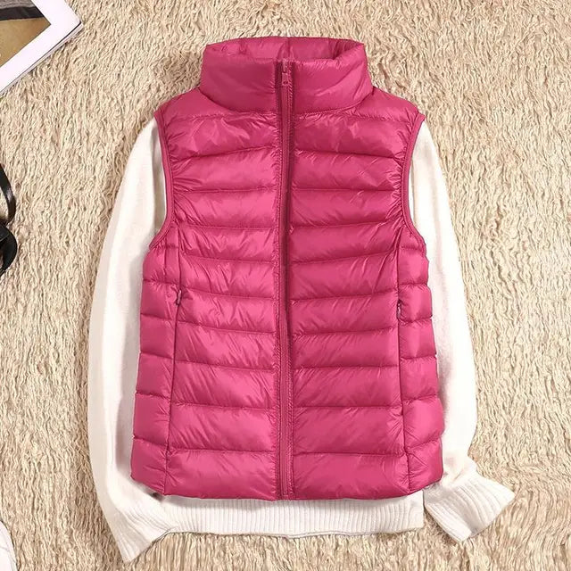 Women's Light Quilted Vest with a High Neck and Quilted Design – Practical Sleeveless Outerwear for Fall and Casual Layering