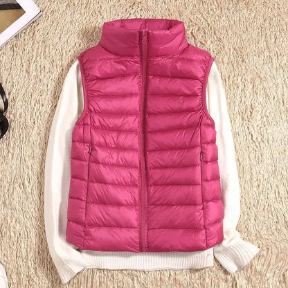 Women's Light Quilted Vest with a High Neck and Quilted Design – Practical Sleeveless Outerwear for Fall and Casual Layering