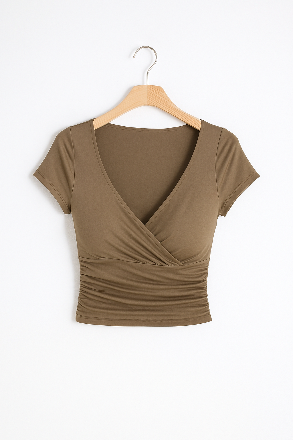 Dame Kortærmet Croptop Med Slå-om-design Og V-hals – Strækbar Og Stilfuld Sommertop Til Afslappede Outfits Og Elegante Aftenlooks