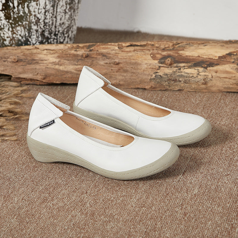 Zapatos de salón de piel auténtica para mujer, con punta redonda y tacón de cuña bajo – Elegantes zapatos sin cordones para la oficina y el día a día con comodidad