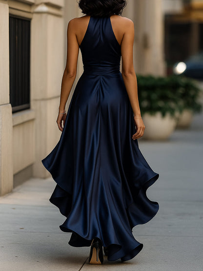 Rochie de satin pentru femei, cu decolteu halter și talie drapată – rochie maxi elegantă, cu detalii încrețite și fustă asimetrică, pentru nunți, gale și evenimente formale