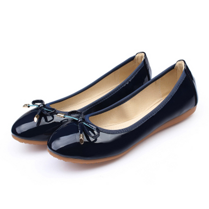 Women's Patent-Look Ballet Flats with Bows and Round Toes - Elegant Slip-On Shoes for the Office, Everyday Wear, and Smart Casual Style