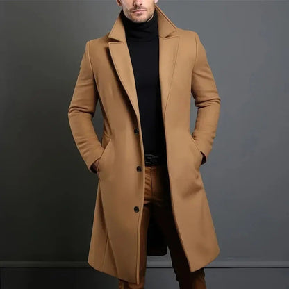 Pánský dlouhý elegantní kabát na míru s jednořadým zapínáním a klopami s vroubkovaným okrajem – elegantní svrchní oděv na podzim, zimu, do kanceláře i pro každodenní nošení