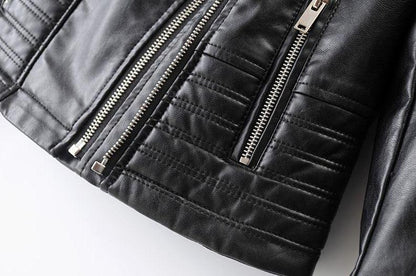 Dámská přiléhavá kožená bunda s oboustranným zipem - elegantní bunda na každodenní nošení, volný čas a elegantně ležérní styl