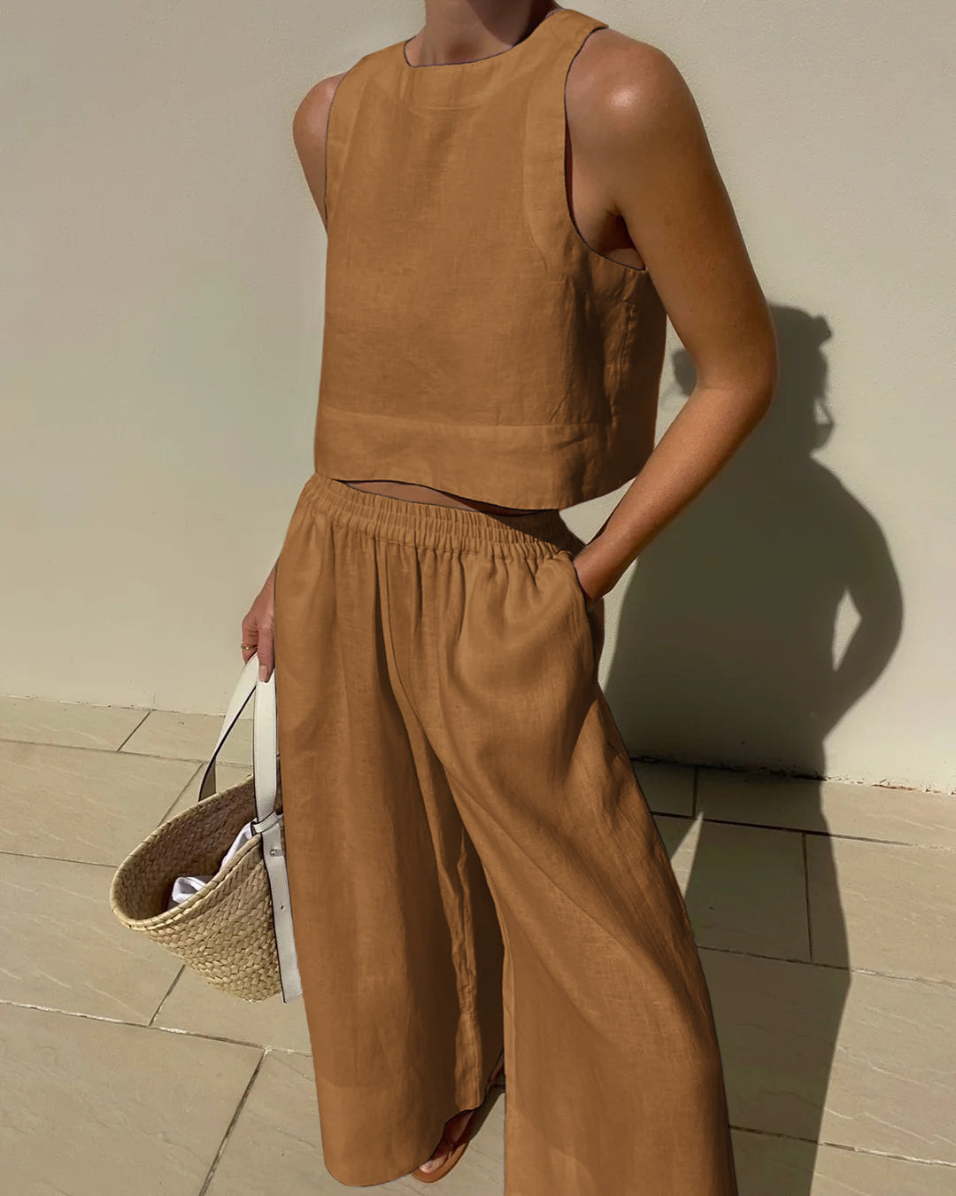 Women's 2-piece cotton and linen set with a sleeveless crop top – wide-leg trousers for summer, vacations, and casual everyday looks