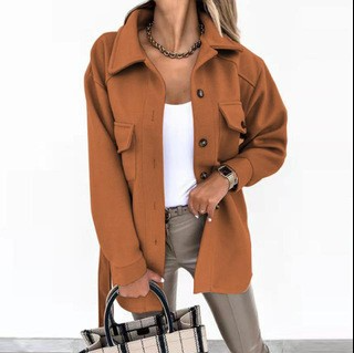 Sobrecamisa ligera para mujer con cierre de botones y bolsillos utilitarios – Chaqueta corta e informal para primavera, verano y uso diario