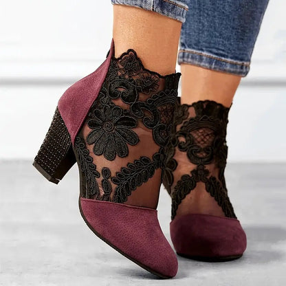 Botines para mujer con paneles de encaje, detalles florales y tacón ancho - Botas elegantes para fiestas, eventos nocturnos y ocasiones especiales