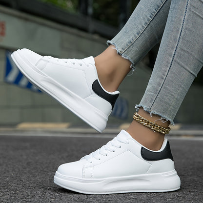 Dame Platform-sneakers I Kunstlæder Med Snørebånd – Lave Fritidssko Med Polstret Sål Til Hverdagsbrug Og Moderne Streetwear