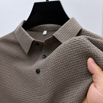 Polo de manga corta para hombre con tejido ligeramente texturizado – Prenda versátil para el día a día informal y el golf
