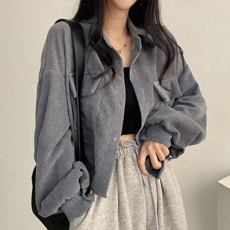 Dámský ležérní manšestrový shacket se zapínáním na knoflíky - casual overshirt na podzim, zimu, každodenní nošení a volný čas