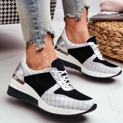 Dame Sneakers Med Skjult Kilehæl Og Mesh – Snøresko Med Metalliske Detaljer Til Smart Casual-stil Og Hverdagsbrug I Byen
