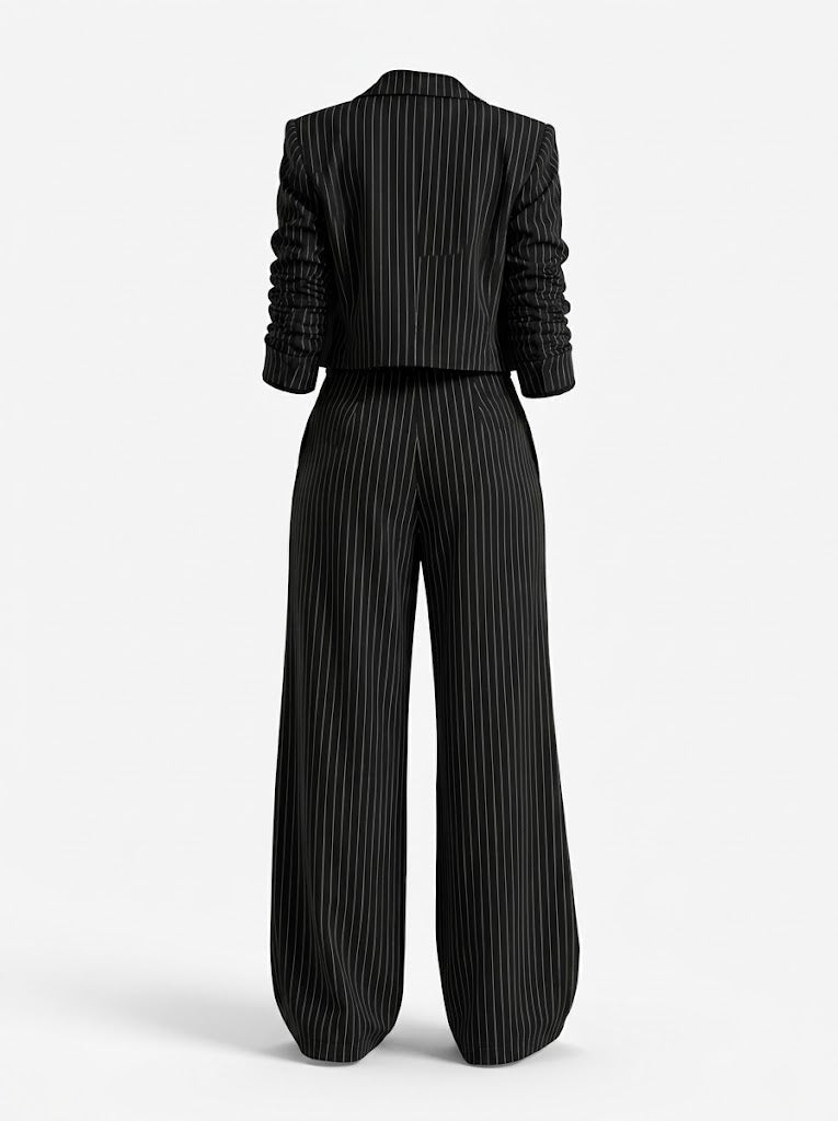 Traje de pantalón de 2 piezas de raya diplomática para mujer con blazer corto y pantalón de pierna ancha - elegante conjunto para el trabajo, la oficina y un estilo smart casual