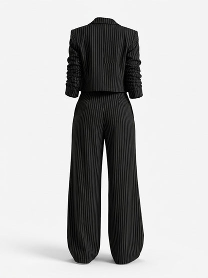 Traje de pantalón de 2 piezas de raya diplomática para mujer con blazer corto y pantalón de pierna ancha - elegante conjunto para el trabajo, la oficina y un estilo smart casual