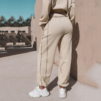 Women's 2-piece Set with Cropped Half-zip Sweatshirt and Wide-leg Joggers - Casual Tracksuit for Everyday Wear, Leisure and Casual Style