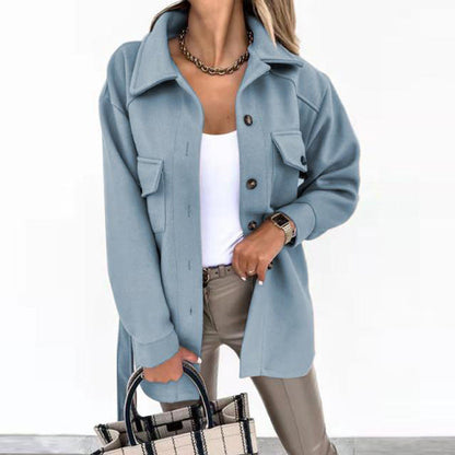 Sobrecamisa ligera para mujer con cierre de botones y bolsillos utilitarios – Chaqueta corta e informal para primavera, verano y uso diario