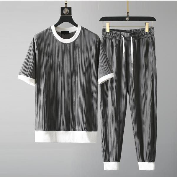 Conjunto de 2 piezas para hombre con camiseta plisada y pantalones jogger relajados - Conjunto casual texturizado para el día a día, el tiempo libre y la relajación