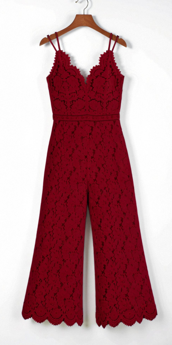 Dame Jumpsuit Med Brede Ben, Blondedetaljer Og V-hals – Elegant Heldragt Med Spaghettistropper Til Bryllupper, Aftenarrangementer Og Festlige Anledninger