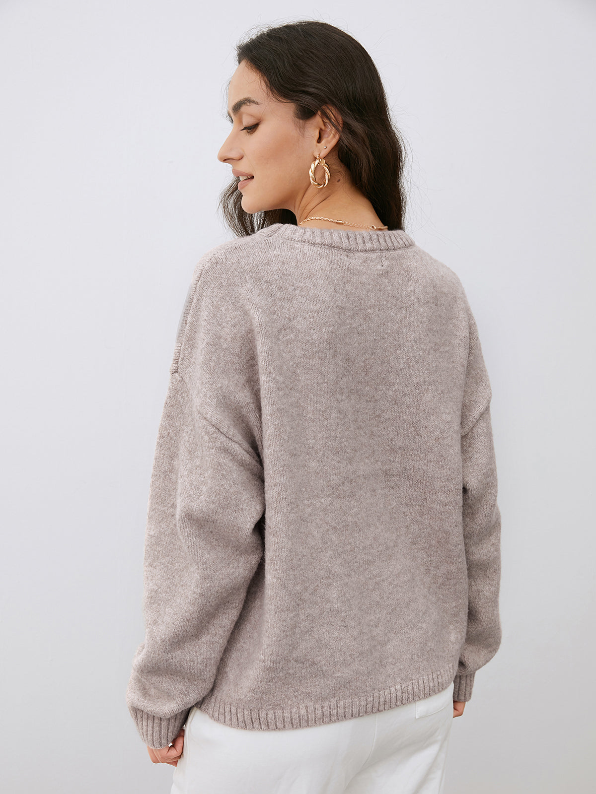 Dame Let Rundhalset Sweater – Blød Afslappet Strik Til Hverdagsbrug