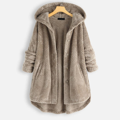 Dámská oversized teddy bunda s kapucí a zapínáním na knoflíky - měkká a hřejivá dlouhá zimní bunda do chladných dnů, na každodenní nošení a volný čas