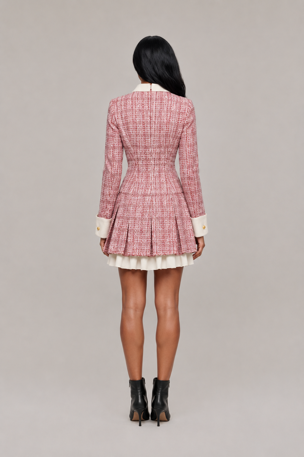 Minivestido blazer de mujer inspirado en el tweed, con cuello en contraste, botones dorados y bajo plisado - Vestido elegante para fiestas, cenas y ocasiones especiales