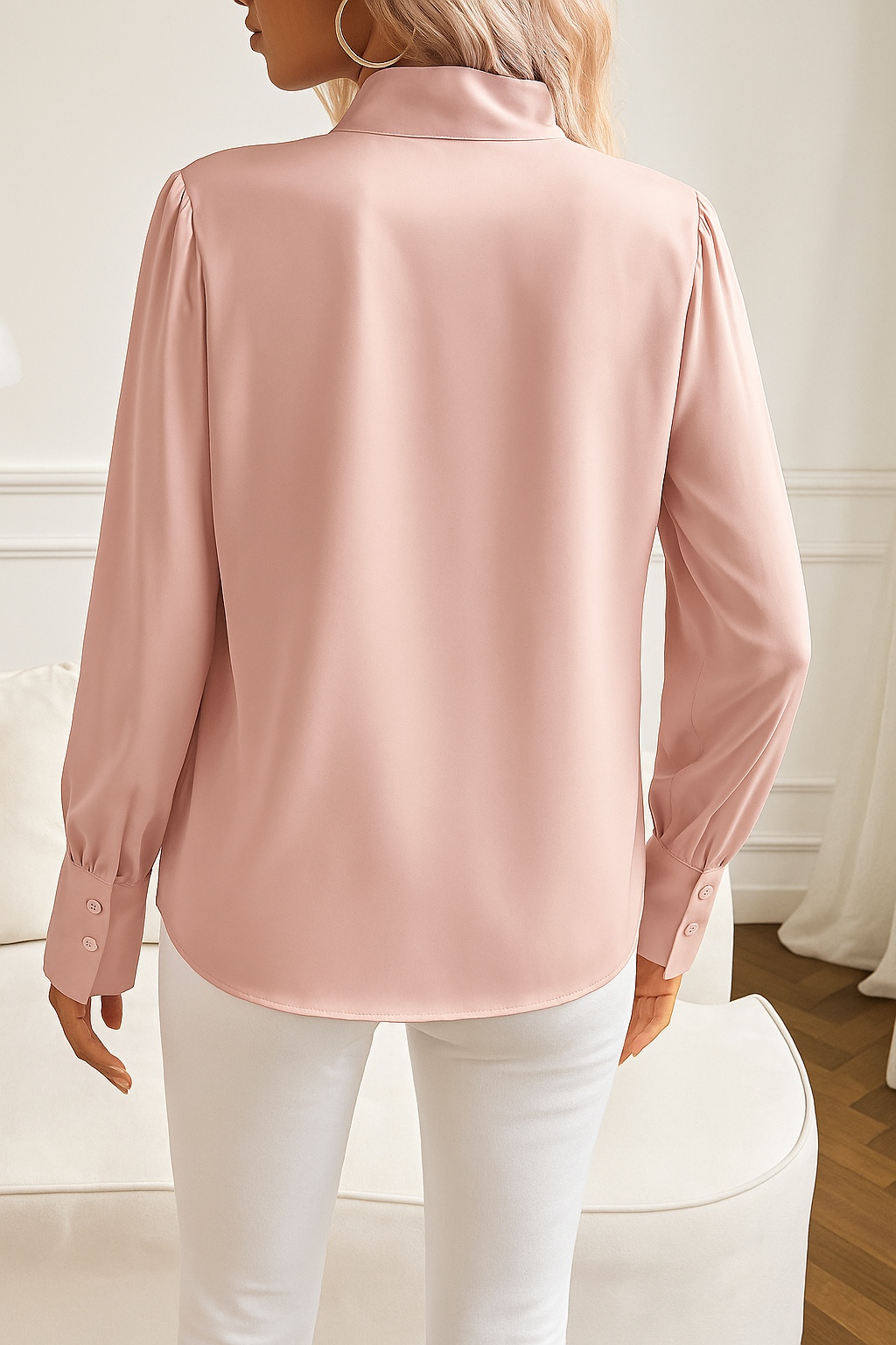 Damebluse I Satin Med Sløjfehals Og Statement-Ærmer