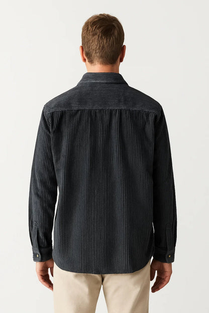 Men's Ribbed Overshirt with Chest Pocket and Button Closure – Classic Shirt Jacket for Everyday Wear, Leisure, and Smart-Casual Style
