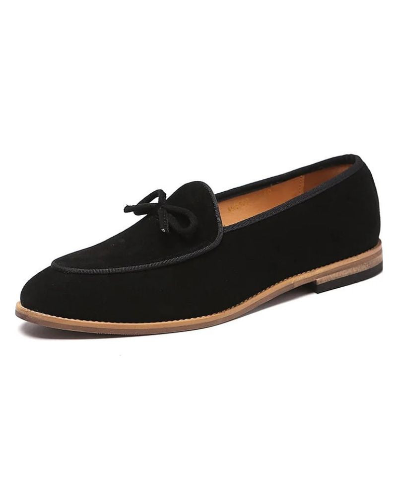 Pánské semišové mokasíny s ozdobnou mašlí a nízkým podpatkem – elegantní nazouvací obuv do kanceláře, na večírky, formální příležitosti a v elegantně ležérním stylu