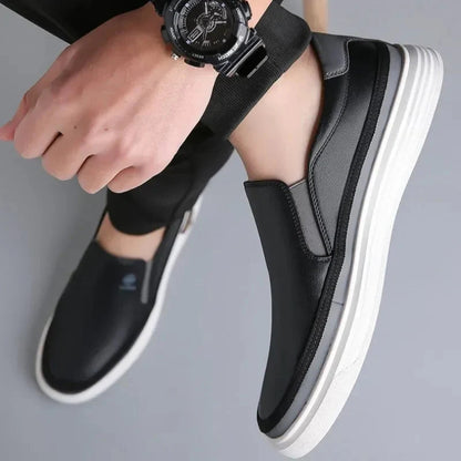 Men's Leather Slip-On Sneakers with a Lightweight Design – Stylish Everyday Shoes for Leisure, Walking, and Smart-Casual Outfits