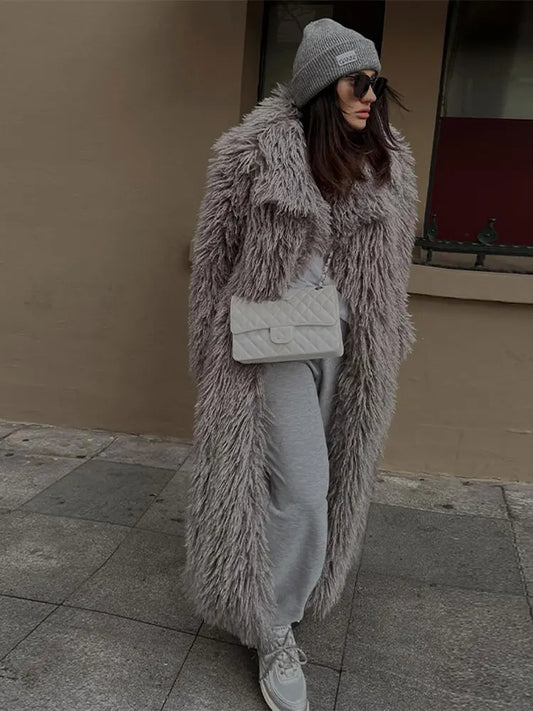 Women's Long Faux-Fur Coat – Oversized Winter Layer for Cold Weather
