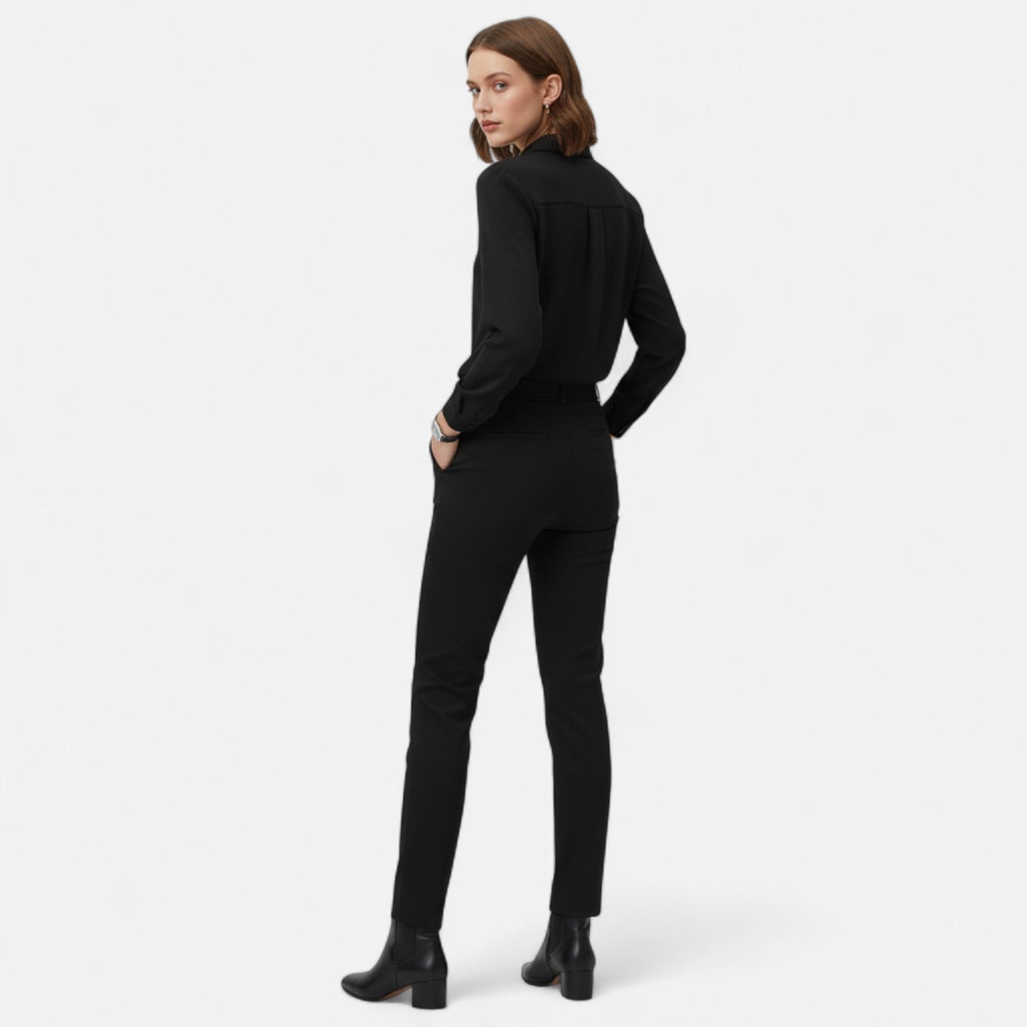 Kvinde Elegant V-Hals Skjorte Med Minimalistisk Pasform