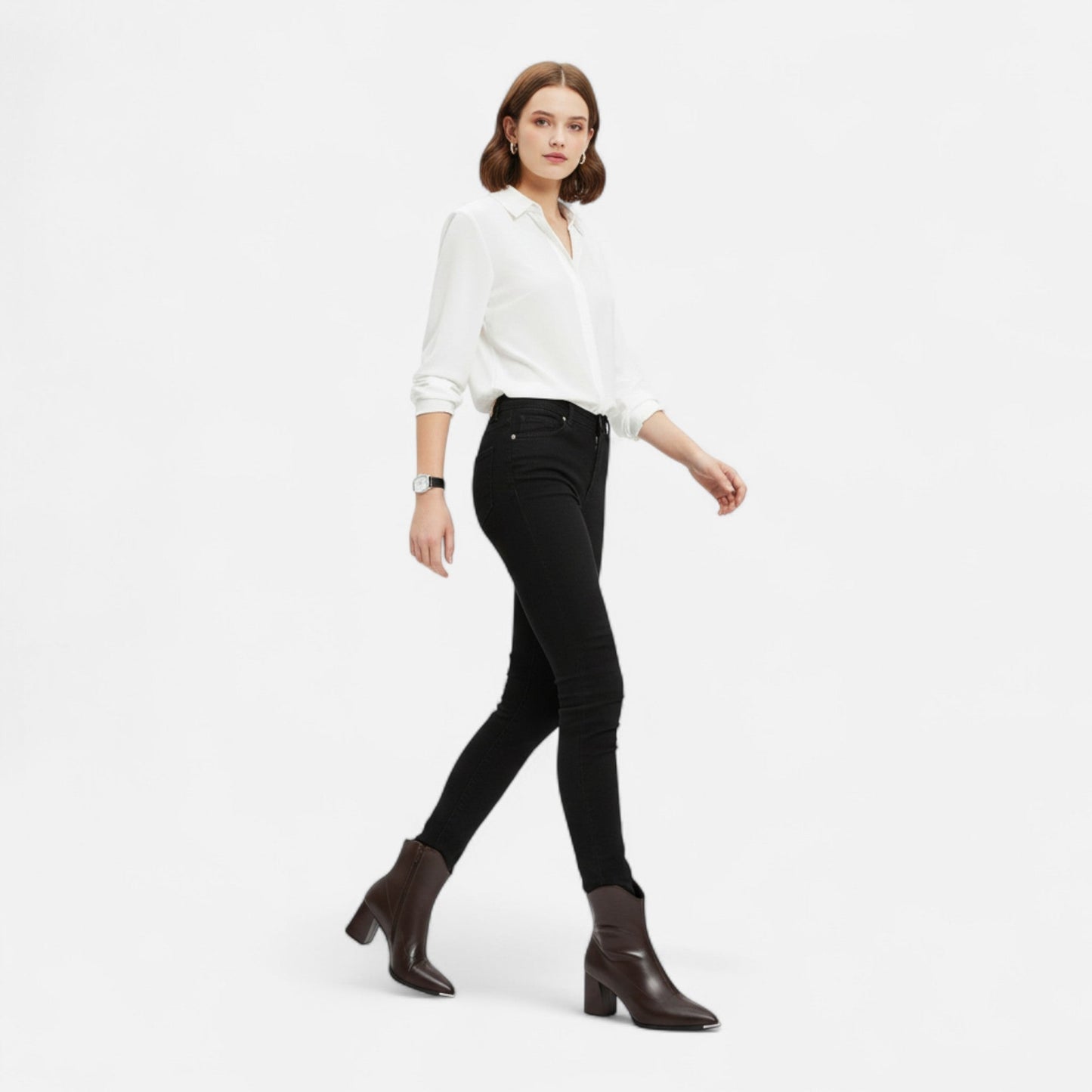 Give me leather Chelsea boots with a pointed toe – elegant design for everyday wear, the office, autumn, and smart-casual outfits